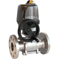 Flanged ball valve with actuator
